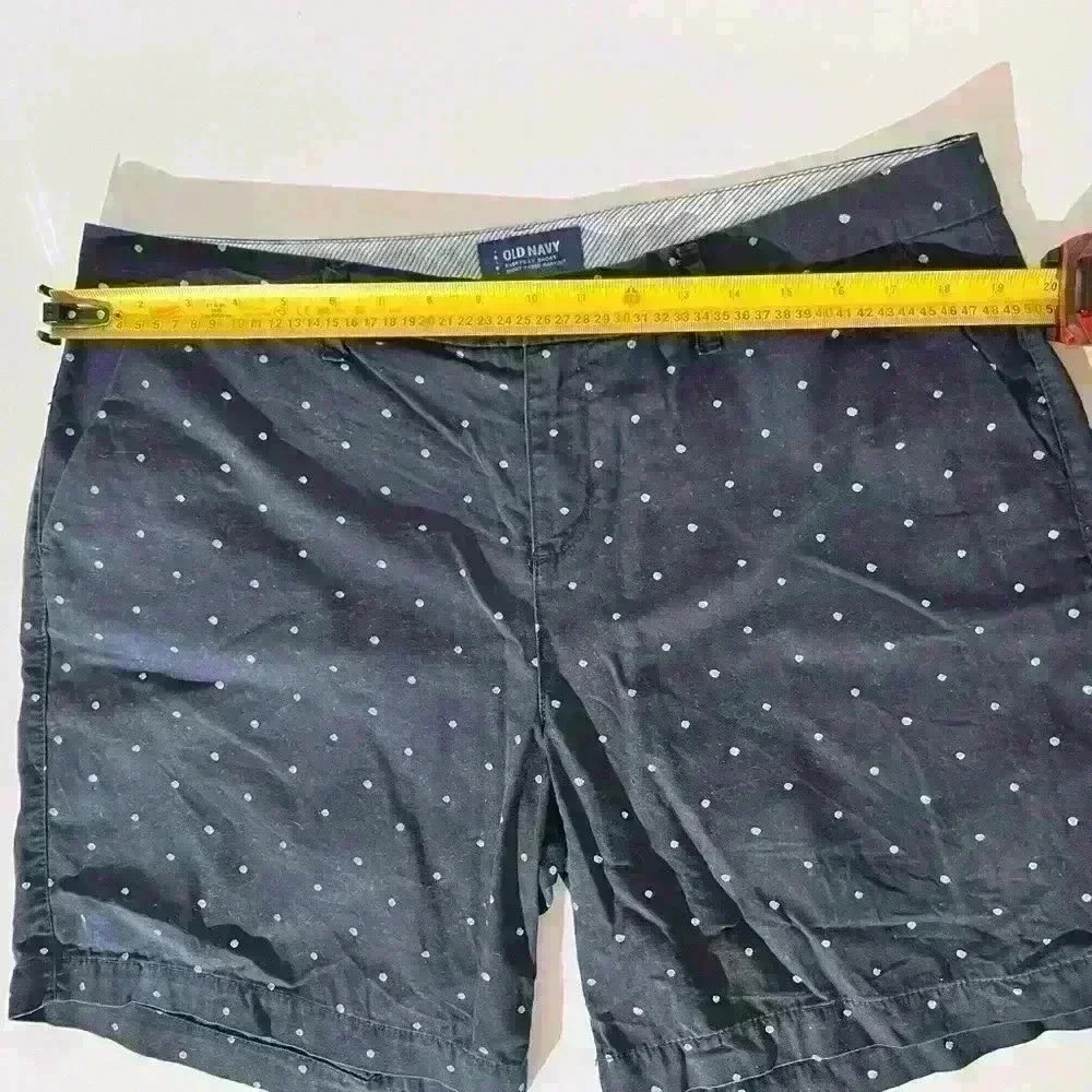 Old Navy Polka Dot Shorts - Picture 3 of 8